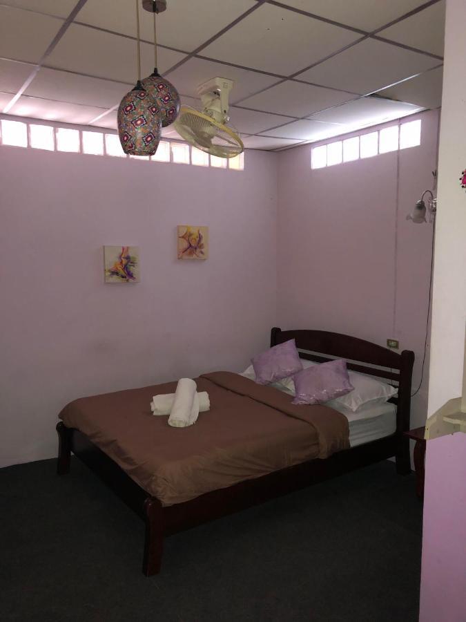 טונגסלה Holiday Phangan - Hostel & Bar מראה חיצוני תמונה