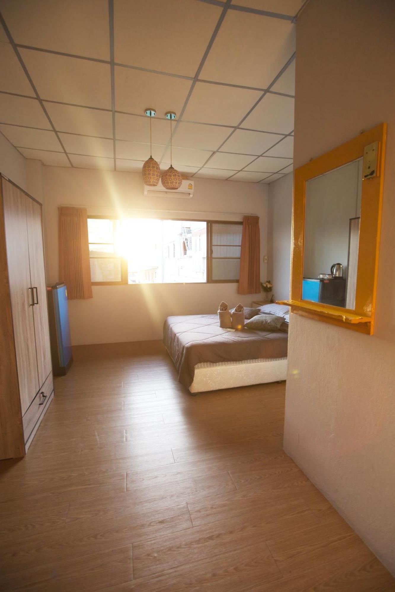טונגסלה Holiday Phangan - Hostel & Bar מראה חיצוני תמונה